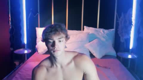 Snapshot of chase_muscular chatting on September 21, 2025, 10:28 am Chase online show from September 21, 2025, 10:28 am