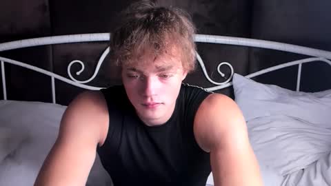 Snapshot of chase_muscular chatting on September 25, 2025, 10:30 am Chase online show from September 25, 2025, 10:30 am