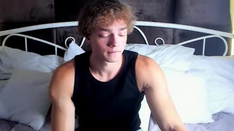 Snapshot of chase_muscular chatting on October 10, 2025, 10:36 am Chase online show from October 10, 2025, 10:36 am