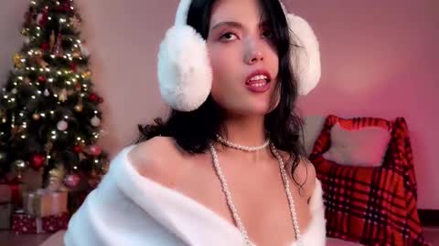 JASMINE   usually going live about 2 am UTC  online show from December 23, 2024, 5:39 am