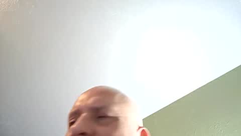 chat2925 online show from October 29, 2025, 11:01 am