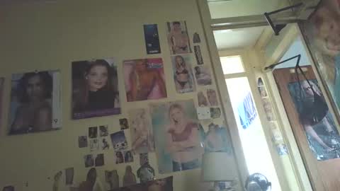 lee online show from September 19, 2025, 12:06 pm