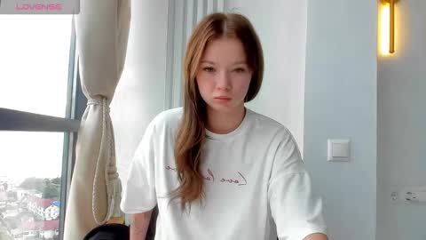 Snapshot of chaturrbaby chatting on October 15, 2025, 5:40 am Em online show from October 15, 2025, 5:40 am