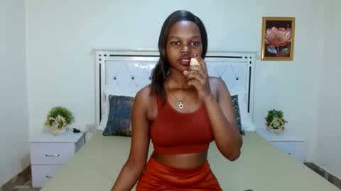 Snapshot of chayenie chatting on November 16, 2025, 5:24 am Cheyenne online show from November 16, 2025, 5:24 am