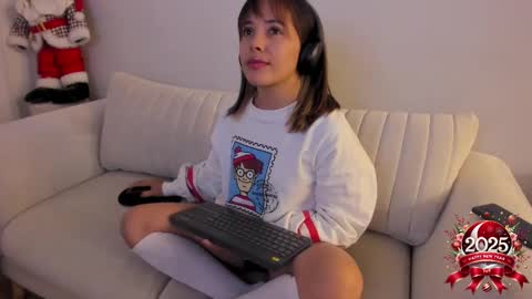 Snapshot of cheek_chic12 chatting on January 6, 2025, 11:31 pm Regina Phalange online show from January 6, 2025, 11:31 pm