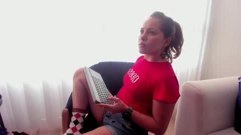 Snapshot of cheek_chic12 chatting on January 15, 2025, 10:02 pm Regina Phalange online show from January 15, 2025, 10:02 pm