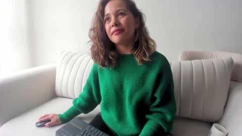 Snapshot of cheek_chic12 chatting on March 6, 2025, 8:59 pm Regina Phalange online show from March 6, 2025, 8:59 pm