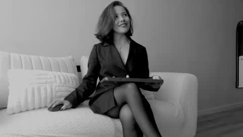 Regina Phalange online show from March 6, 2026, 3:30 pm