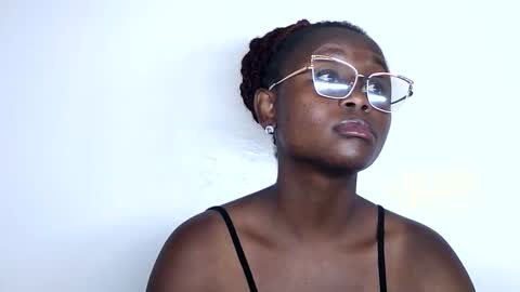 cheeky_charms online show from October 1, 2025, 9:37 am