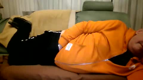 Snapshot of cheesy4444 chatting on February 18, 2026, 12:17 am Tom online show from February 18, 2026, 12:17 am