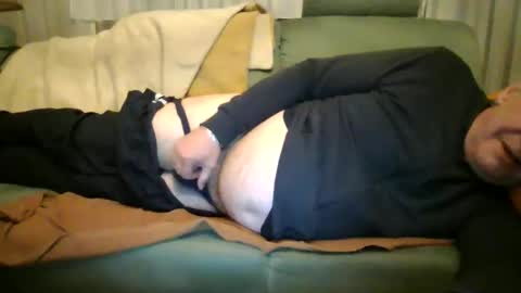 Snapshot of cheesy4444 chatting on March 17, 2026, 10:35 pm Tom online show from March 17, 2026, 10:35 pm