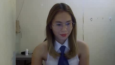 chelly4u69 online show from October 25, 2025, 5:26 am
