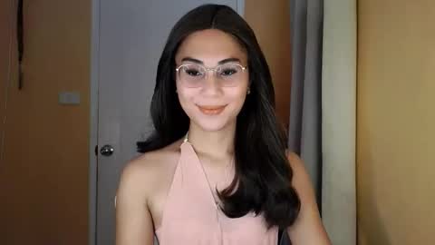 chelly4u69 online show from April 6, 2026, 2:09 am