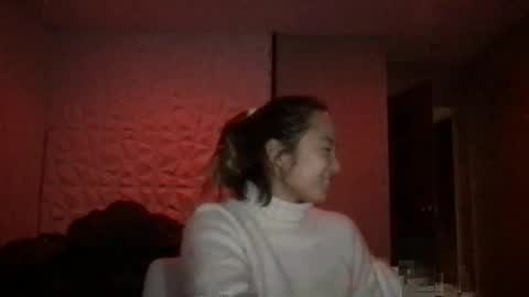 chellybear101 online show from December 24, 2024, 8:00 am