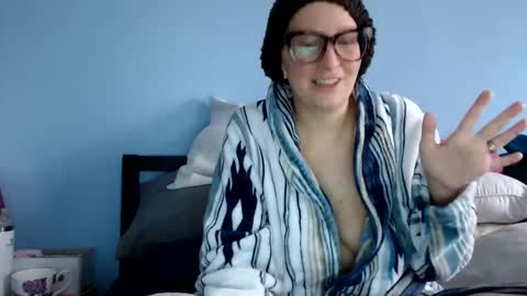 Chelsea online show from November 16, 2025, 4:34 pm