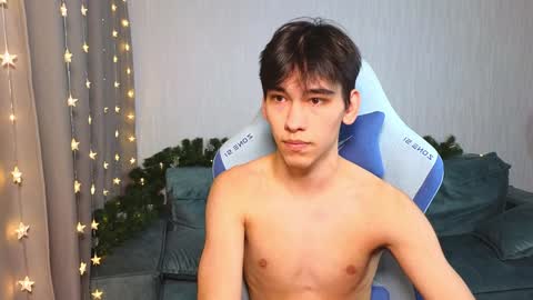 Snapshot of chem1ko chatting on January 22, 2025, 12:38 pm LUCASRYANPVT IS OPEN online show from January 22, 2025, 12:38 pm