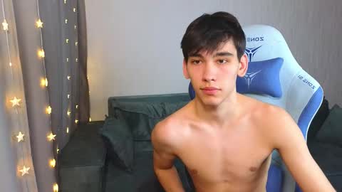 Snapshot of chem1ko chatting on February 16, 2025, 7:48 am LUCASRYANPVT IS OPEN online show from February 16, 2025, 7:48 am