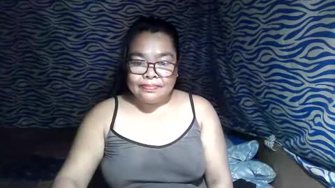 chenita_kits online show from November 24, 2025, 5:01 pm