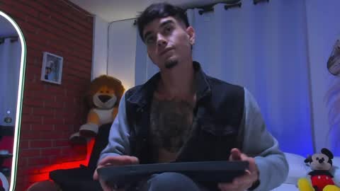 Snapshot of chepe_fit chatting on April 5, 2026, 10:51 pm chepe vause online show from April 5, 2026, 10:51 pm