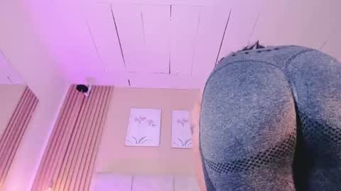 Snapshot of cherlyn_1 chatting on July 4, 2026, 2:56 pm cherlyn_1 online show from July 4, 2026, 2:56 pm
