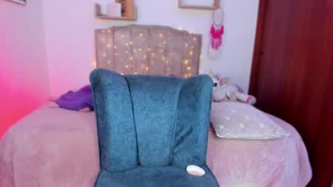 cherries_and_wine_ online show from February 28, 2025, 10:28 pm