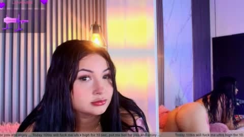 Snapshot of cherry_blossom18_ chatting on October 21, 2025, 11:44 am C H E R R Y online show from October 21, 2025, 11:44 am