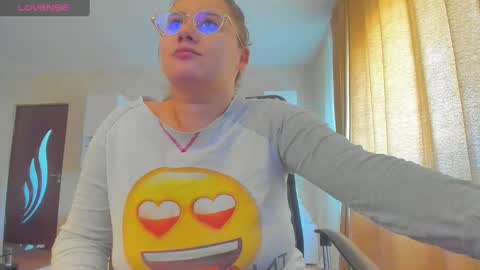 mayra online show from March 4, 2025, 7:30 am