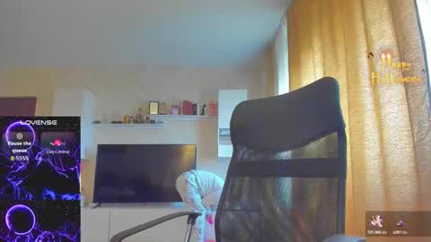 mayra online show from October 26, 2025, 8:20 am