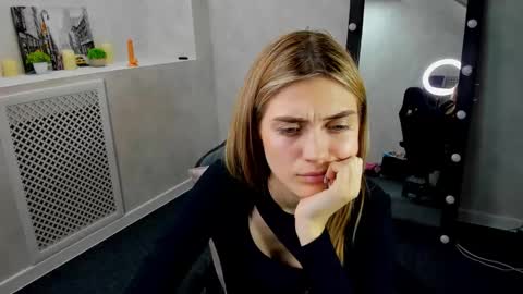 cherry_pr1ce online show from December 20, 2024, 10:27 am