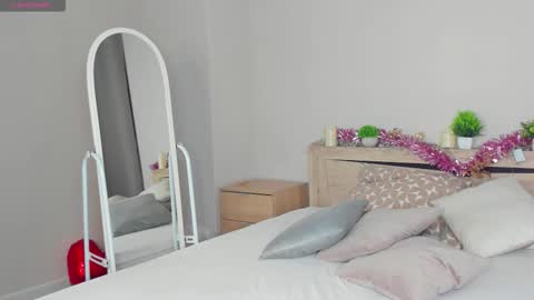 cherry_pr1ce online show from March 13, 2026, 11:55 pm