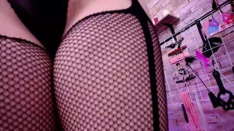     online show from February 28, 2026, 12:06 pm