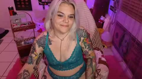 CherryBombBomb online show from February 8, 2025, 7:48 am