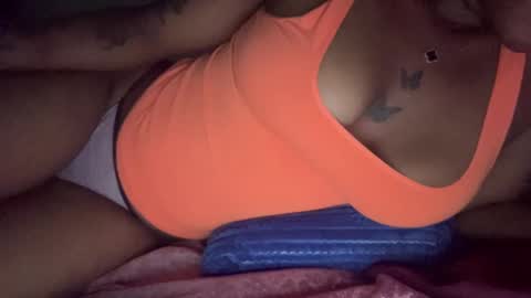 cherryb online show from September 15, 2025, 6:52 pm