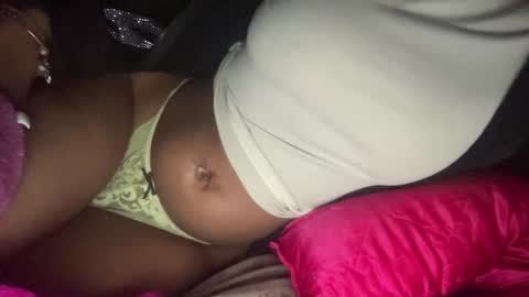 cherryb online show from April 22, 2026, 12:18 pm