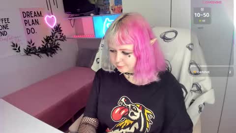 Sarah online show from February 24, 2026, 9:24 pm