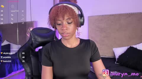 Cherry Lady online show from December 3, 2024, 6:38 pm