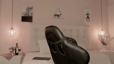 Cherry Lady online show from February 14, 2025, 7:02 pm