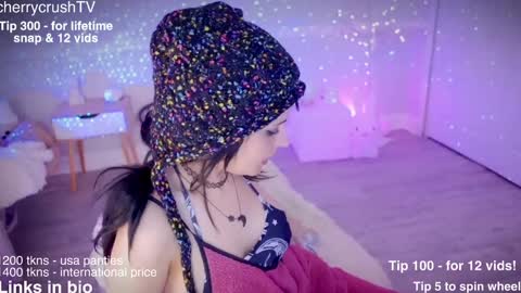 Cherry Crush  online show from September 24, 2025, 7:06 pm