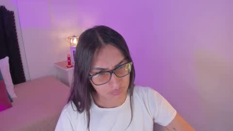 Cherry online show from October 26, 2025, 12:44 pm