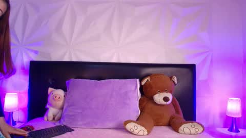 Cherry  online show from October 10, 2025, 6:01 am