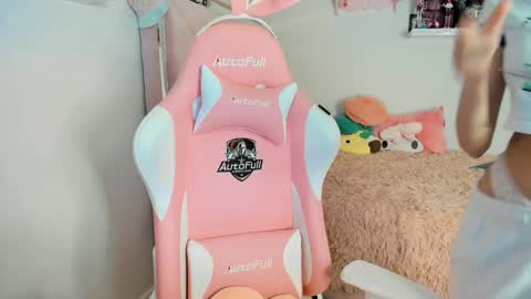 cherrycute666 online show from January 20, 2025, 12:46 am