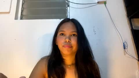 Snapshot of cherrynovax chatting on May 27, 2026, 2:19 am Bella online show from May 27, 2026, 2:19 am