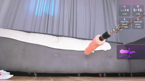 Aisu online show from February 21, 2025, 8:29 am