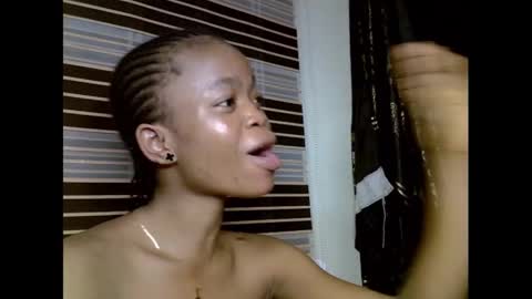 cherryxpussy online show from March 2, 2025, 7:45 pm