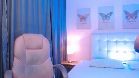 cherryy_summer online show from November 15, 2025, 11:07 am