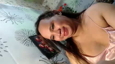 chescahotxxxl online show from December 11, 2024, 2:52 am