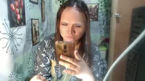 chescahotxxxl online show from January 10, 2025, 12:15 pm