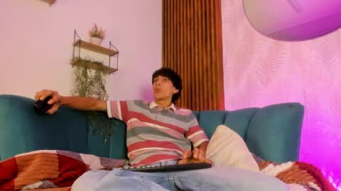 Cheys online show from March 30, 2026, 6:53 pm