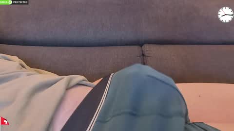 Snapshot of chezmonsieur_g chatting on May 26, 2026, 6:15 pm Grey online show from May 26, 2026, 6:15 pm