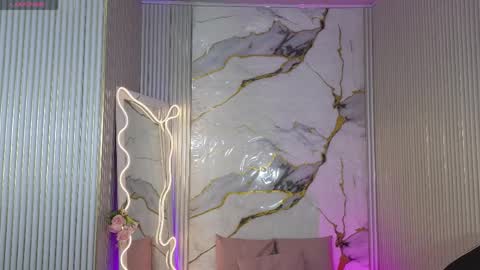 Snapshot of chiara_tay chatting on April 6, 2026, 7:04 pm Chiara online show from April 6, 2026, 7:04 pm